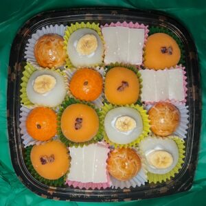 Thanksgiving Platter (16 pc)